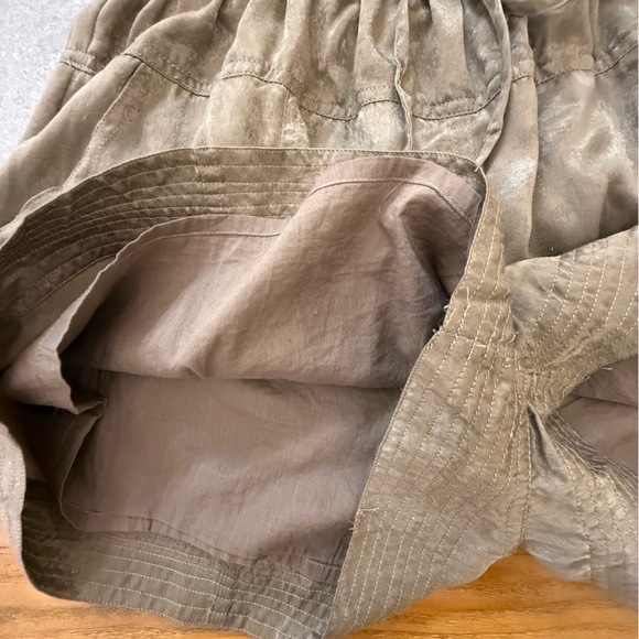 Free People Cassidy Romper Smocked Balloon Sleeve Olive Green Size Medium - Picture 9 of 16